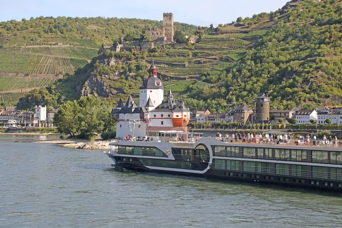Kapal Pesiar Avalon Waterways