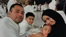 <p>Video Rayyanza menyanyikan lagu tersebut sempat viral di media sosial. Kemudian, Raffi Ahmad berjanji mengajak sang anak menunaikan umrah. (Foto: Instagram/ raffinagita1717)</p>
