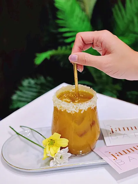 3 Rekomendasi Jamu Dan Minuman Sehat Kekinian Untuk Pesan Antar Ke Rumah Lifestyle Fimela Com