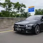 Fimela melakukan road trip dengan mobil sport, bagaimana rasanya? (Mercedes-Benz Distribution Indonesia)