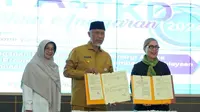 LPEI atau Indonesia Eximbank menjalin kerjasama dengan Sumatera Barat untuk pengembangan kapasitas Industri Kecil dan Menengah (IKM), Koperasi, BUMDesa, BUMDESMA, serta Usaha Kecil dan Menengah (UKM) berorientasi ekspor. (Dok LPEI)