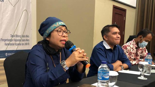 Sekretaris Deputi Bidang Usaha Mikro KemenKopUKM Novieta saat acara Pelatihan Vocational Bagi Usaha Mikro di Sektor Fesyen di Kota Tangerang, Senin (24/10)