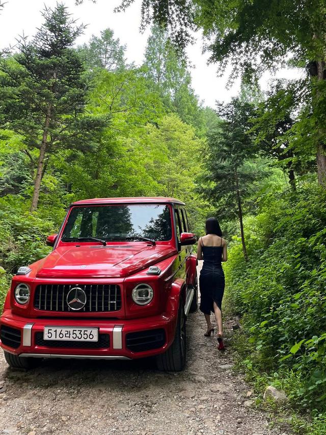 6 Gaya Go Min Si di Lokasi Syuting Serial Terbaru ‘The Frog’, Capai Berat Badan Terendah Demi Perankan Karakter Psycho