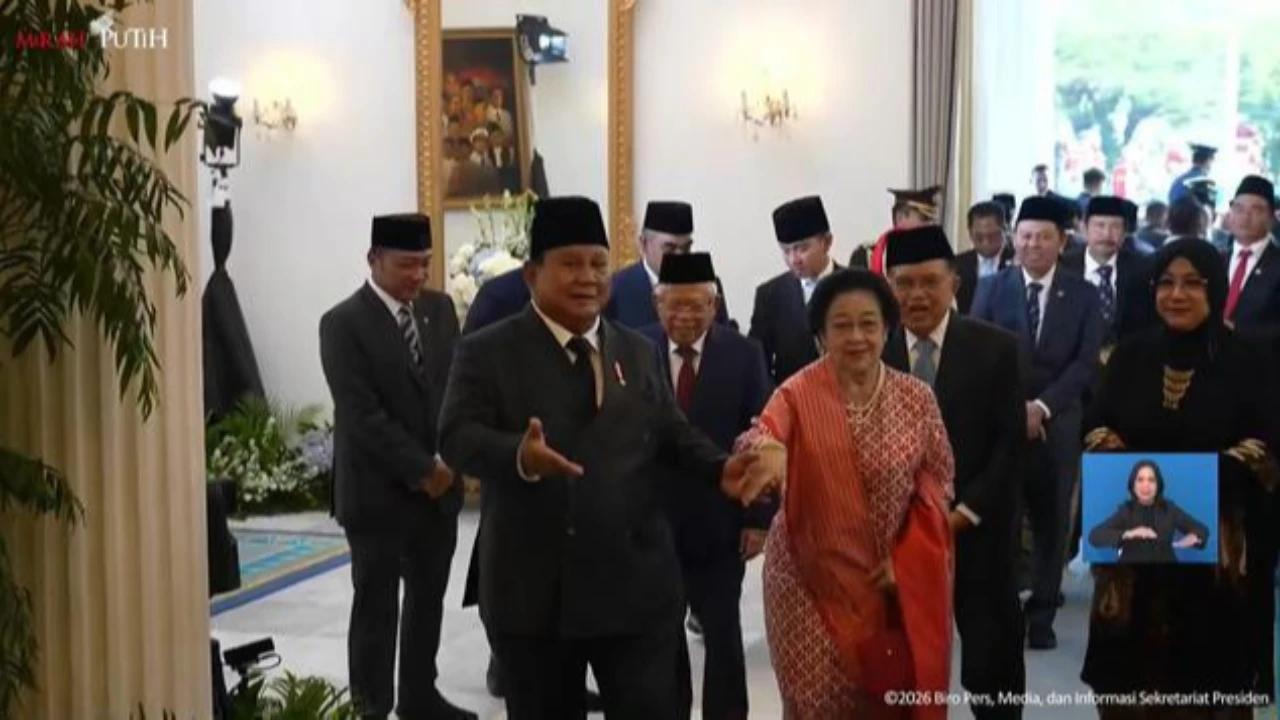 Qodari Bantah Ada Agenda Politik di Balik Momen Prabowo Gandeng Megawati