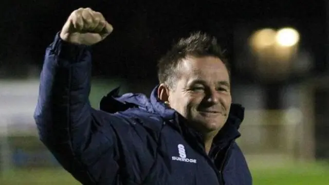Pelatih Sutton United, Paul Doswell