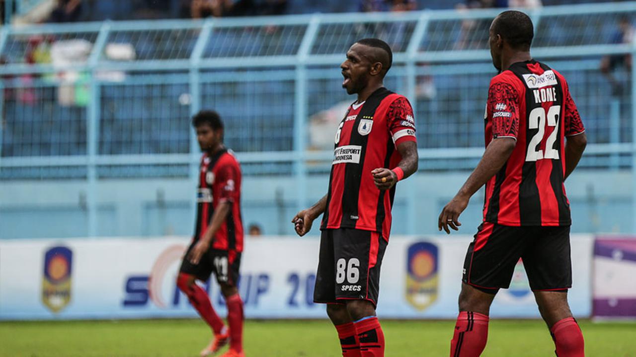 Persipura Jayapura Boaz Salossa