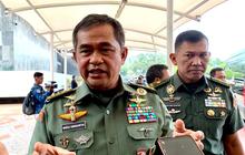 Tos dan Dirangkul Jenderal Maruli Simanjuntak, Ekspresi Bocah Perempuan ini jadi Sorotan