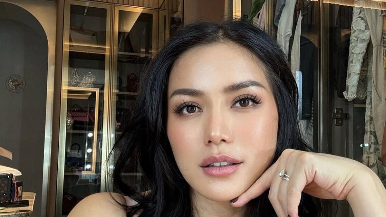 4 Potret  Jessica Iskandar Tulis Caption Unik yang Langsung Banjir Komentar