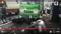 Sebelum kecelakaan terjadi, truk tengah melaju dari arah Semarang menuju Magelang. Diperkirakan sopir kurang kosentrasi, hingga membuat truk oleng ke kiri dan langsung menyeruduk sejumlah motor dan lapak pedagang. (Foto:Liputan6)
