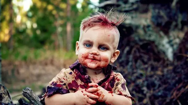 [Bintang] Jadikan Anak Sebagai Zombie, Wanita Ini Dibully, Padahal Begini Cerita Aslinya