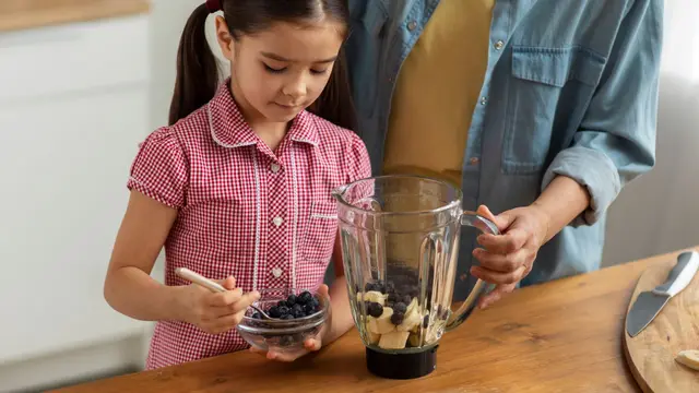 Mengenal Aktivitas Kindness Jar Bareng Anak untuk Bangun Hati Positif Sejak Dini