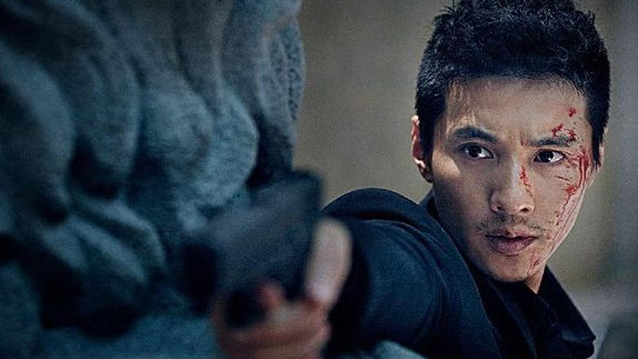 Cha Tae Sik (Won Bin) memiliki sebuah toko gadai di tempat yang kumuh. Ia harus menyelamatkan seorang gadis yang diculik gembong narkoba setelah ibunya terlibat kasus pencurian narkoba.