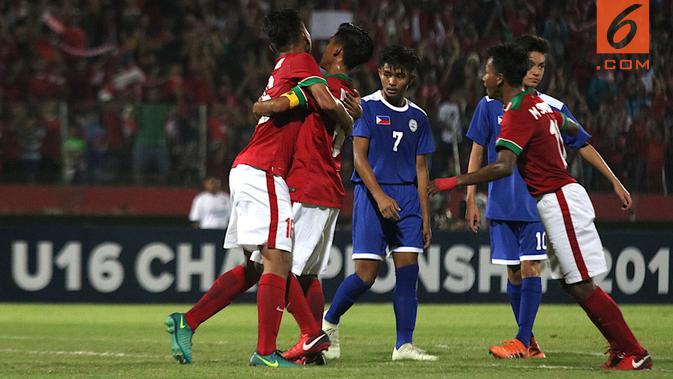 Duel Timnas Indonesia vs Filipina pada matchday pertama penyisihan Grup A Piala AFF U-16 2018 di Stadion Gelora Delta, Sidoarjo, Minggu (29/7/2018). (Bola.com/Aditya Wany)