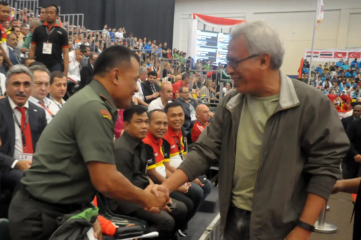 Iwan Fals saat bertemu dengan Panglima TNI, Gatot Nurmantyo