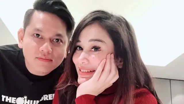 6 Potret Fenty Said Adik Pasha Ungu yang Jarang Tersorot, Disebut Paling Pendiam