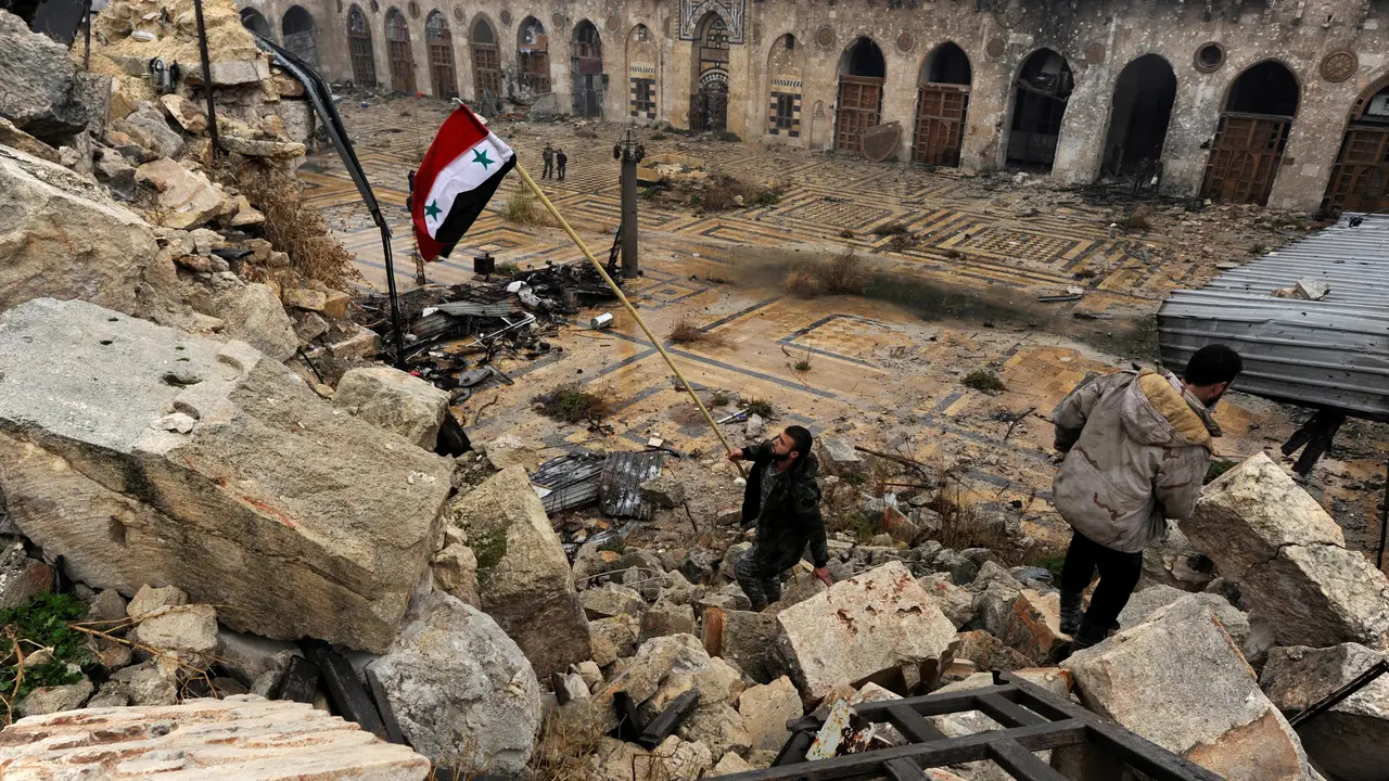 20161213-Kehancuran Masjid Tertua di Dunia Akibat Konflik Suriah-Aleppo