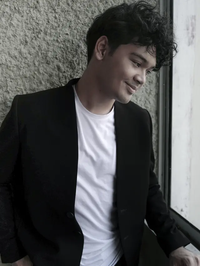Mikha Angelo