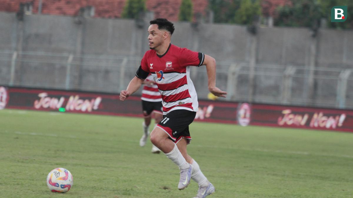 Pelatih Madura United Ogah Kepikiran Gagalnya Penalti Lulinha di Menit-Menit Akhir