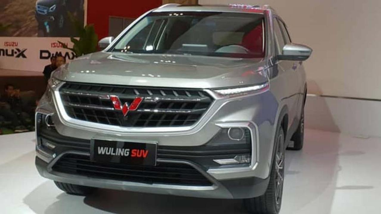 Wuling SUV by Wuling Maju Motor Padang