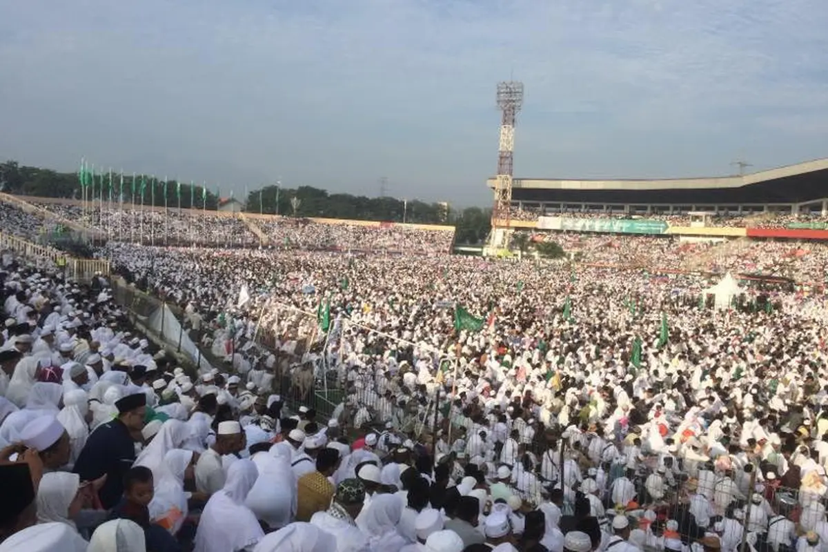 Istigasah Kubro di GOR Sidoarjo (Liputan6.com/Istimewa)