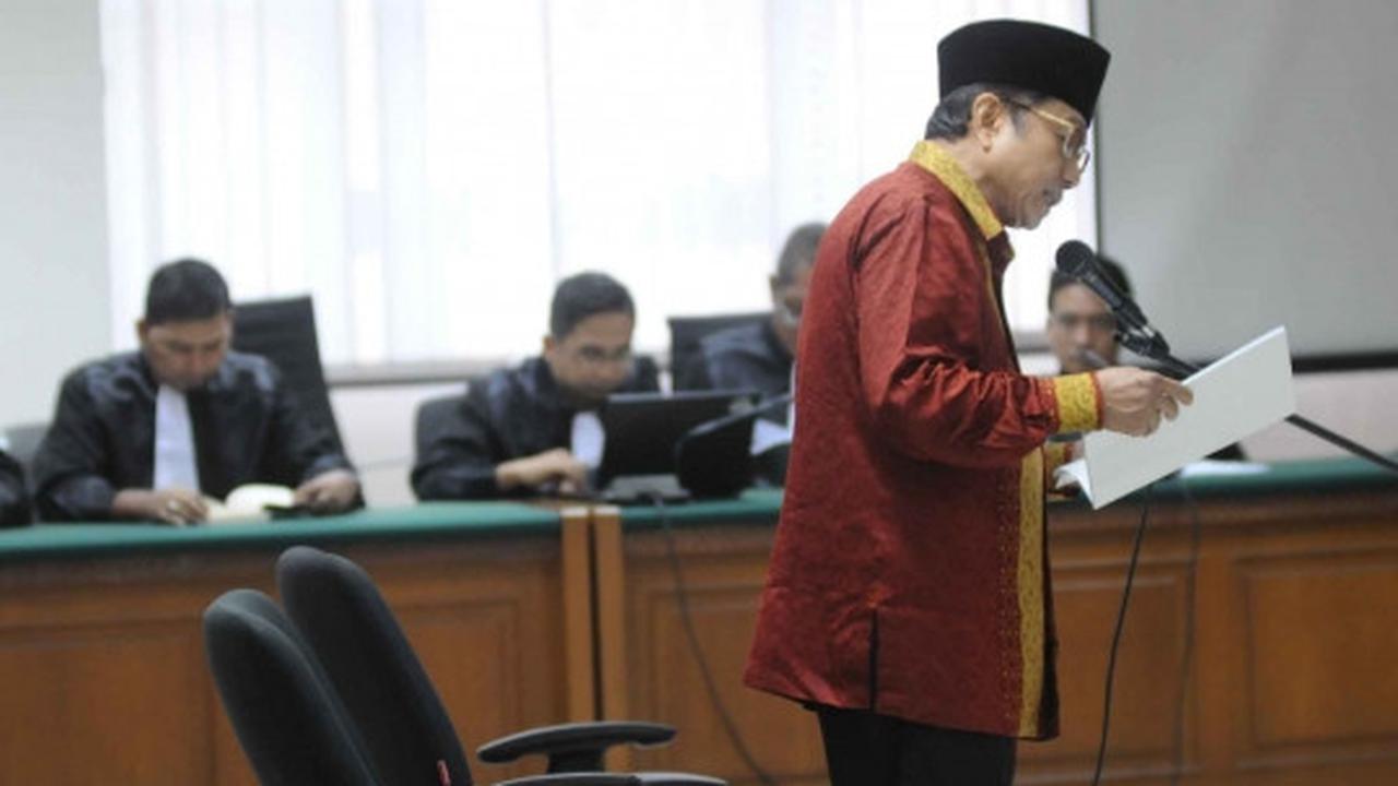 Waryono Karno bacakan nota pembelaan atas tuntutan JPU
