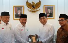 Sinar Mas Perkuat Syiar Ramadan Melalui Wakaf Al Quran kepada PBNU dan IPNU