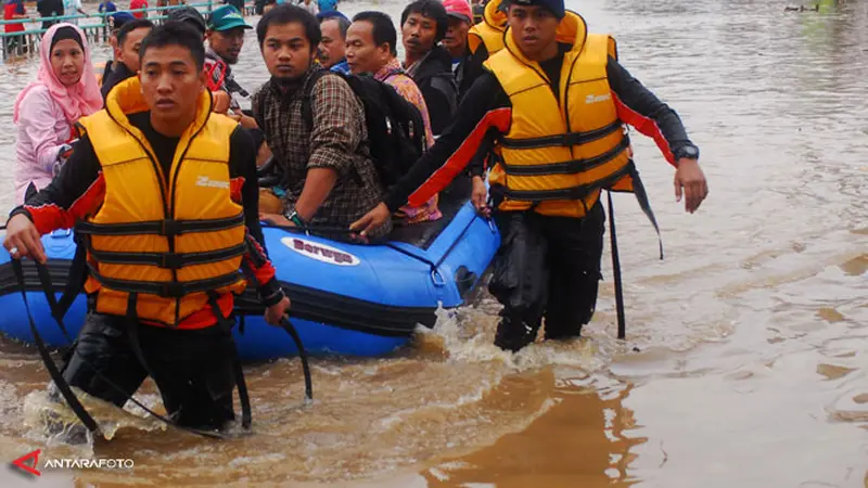 banjir-jkt-140115b.jpg