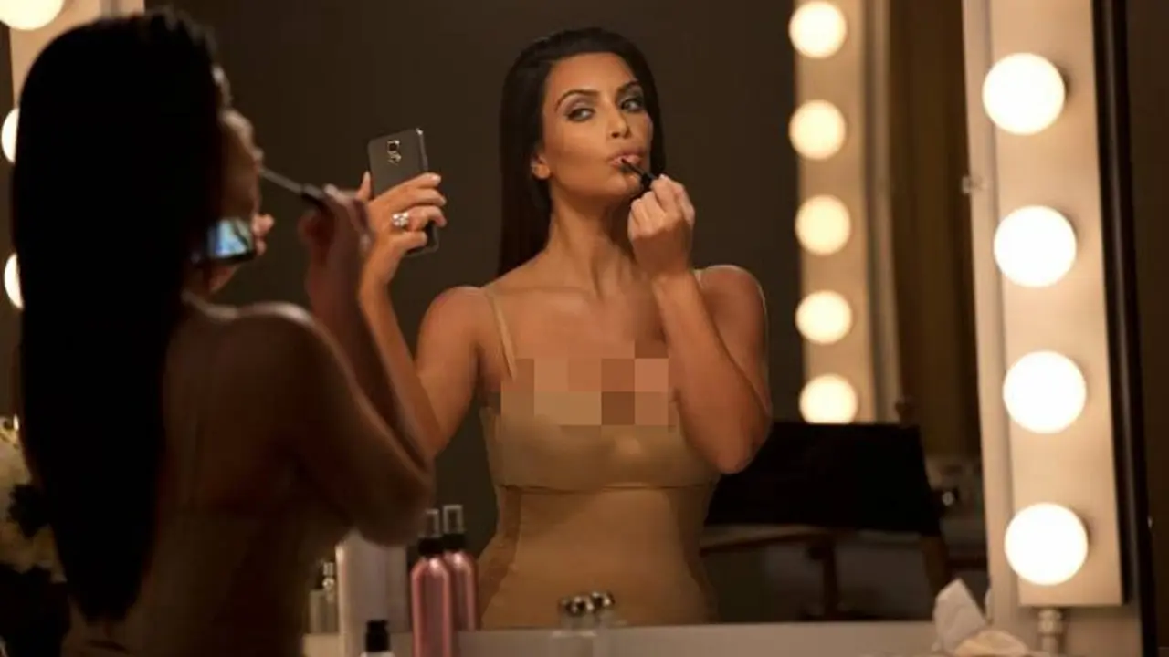 Kim Kardashian Iri dengan Sosok Angelina Jolie