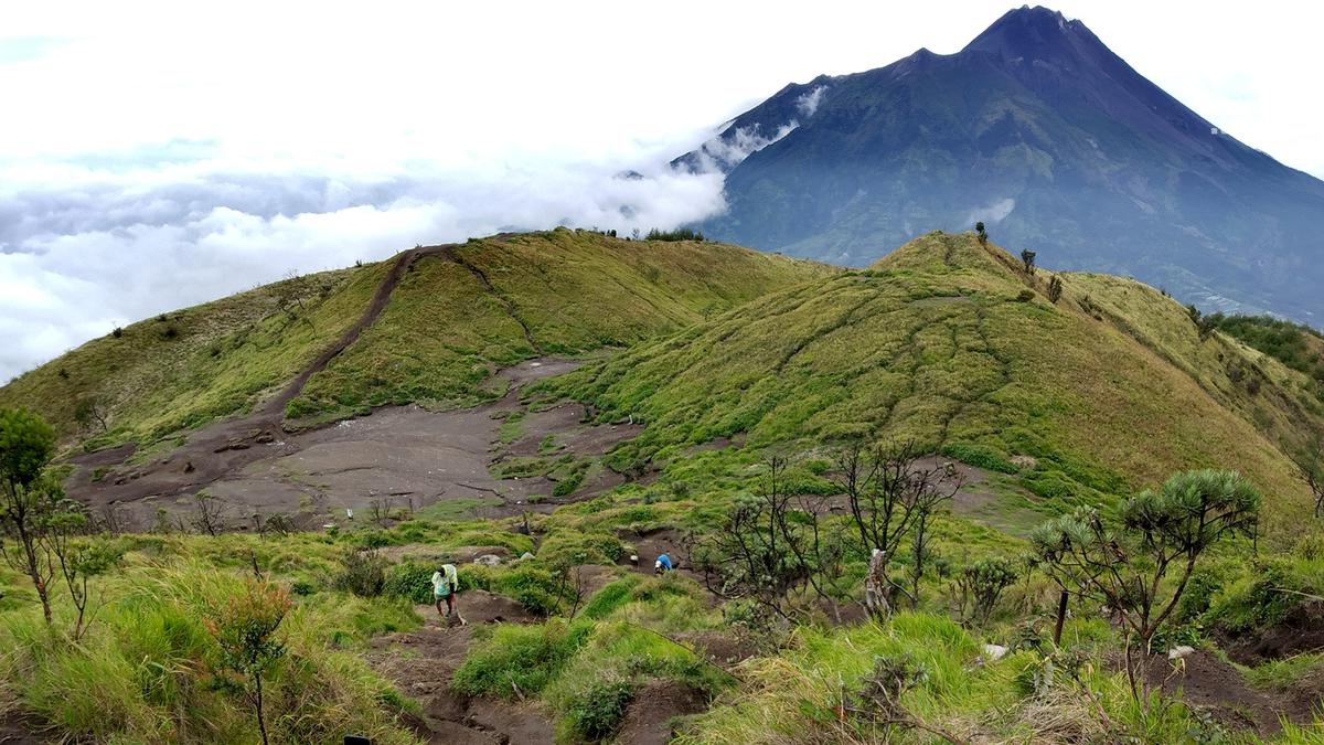 Balai Taman Nasional Gunung Merbabu Tegaskan Tak Ada Booking Lahan di Kawasan Wisata dan Perkemahan