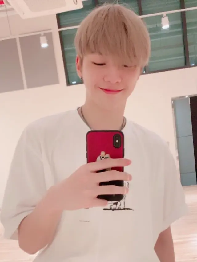 Kang Daniel (Instagram/ daniel.k.here)