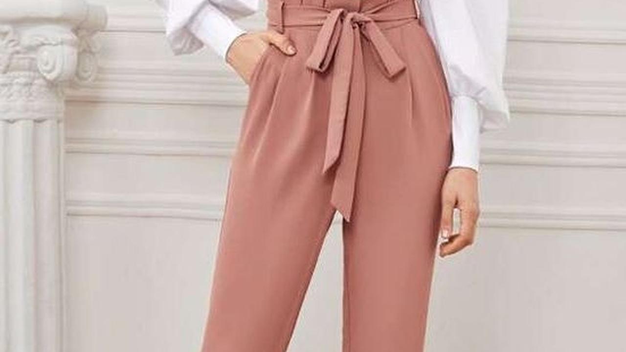 <b>Pegged Pants: Celana dengan Aksen Pita yang Manis</b>