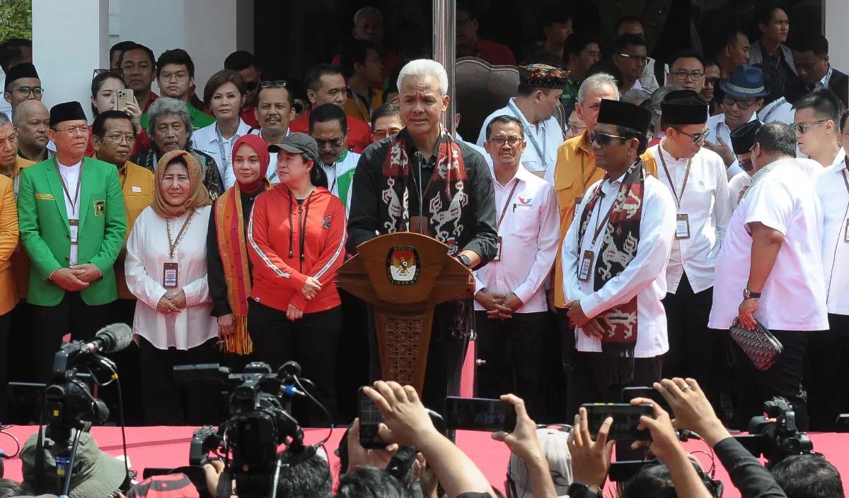 "Mudah-mudahan KPU akan menjadi wasit yang Insya Allah pasti paling netral, pasti paling bisa memberikan layanan terbaik dan kita persembahkan untuk kemajuan bangsa dan negara,”
