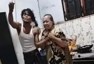 Pencuri di Labuhan Batu Selatan sandera nenek. (Istimewa)