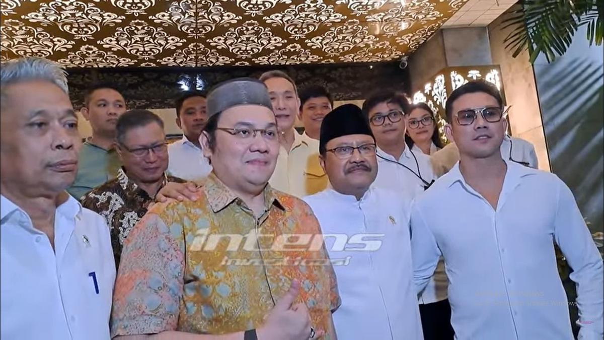 Farhat Abbas Minta Maaf, Sebut Denny Sumargo Orang Baik