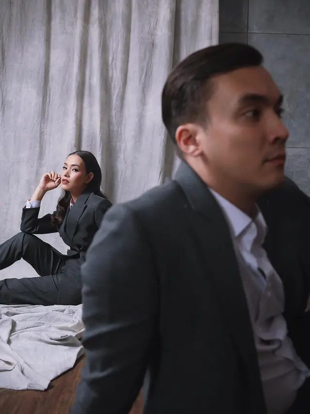 7 Pemotretan Keluarga Rendy Kjaernett dan Lady Nayoan Ini Tampil Kompak