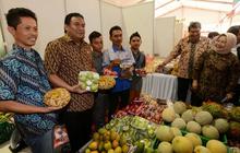 Menteri Rachmat Gobel buka pasar murah di parkiran Kemendag