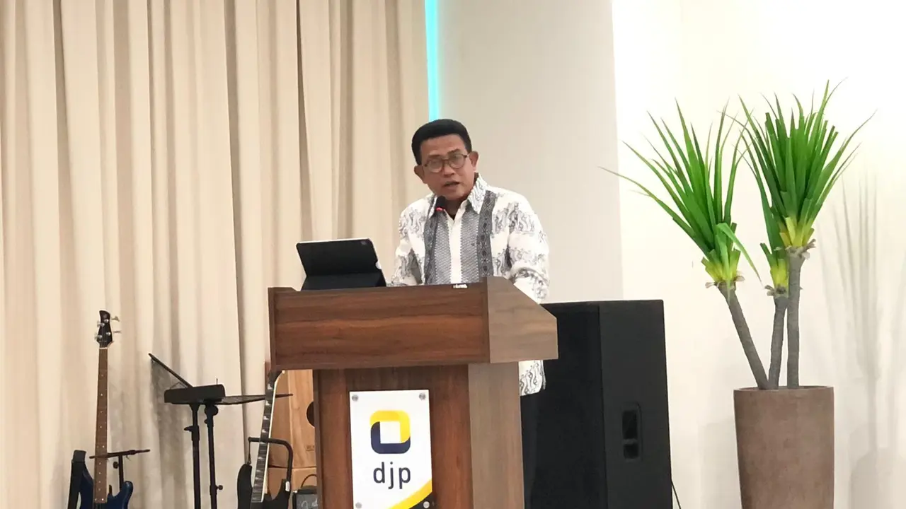 Direktur Penyuluhan, Pelayanan, dan Hubungan Masyarakat Direktorat Jenderal Pajak Neilmaldrin Noor saat ditemui di kantor DJP Kanwil Batam, Selasa (29/11/2022)
