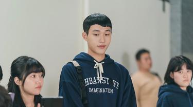 Disebut Mirip Jonatan Christie, Begini 5 Potret Jin Ho-eun Bintang Drama Shooting Stars