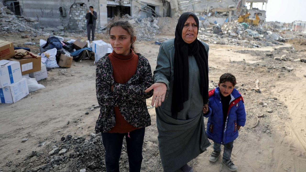 Warga Palestina yang terusir paksa Israel kembali ke Jalur Gaza Utara