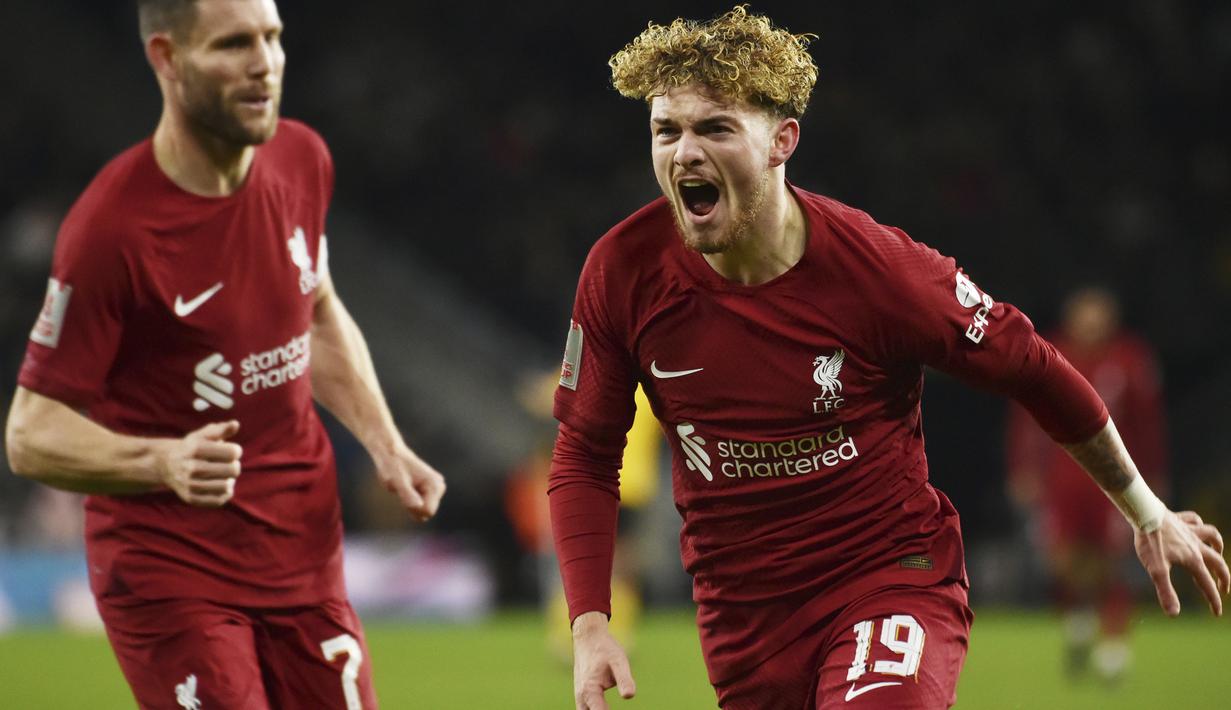 Harvey Elliott berhasil mengantarkan Liverpool melaju ke putaran keempat Piala FA 2022/2023 setelah mengalahkan Wolves pada laga yang berlangsung di Stadion Molineux, Rabu (18/1/2023) dini hari WIB. Ia menjadi satu-satunya pencetak gol di pertandingan tersebut. (AP Photo/Rui Vieira)
