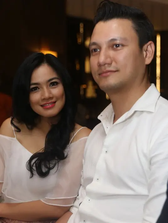 "Anak zaman sekarang itu kan udah pada pintar main gadget, dia juga begitu. Kalau lagi lihat video di YouTube, dia udah tahu video apa yang mau dia lihat dan dia bisa arahin ke situ. Itu bikin gue amazed," ucap Christian.  (Andy Masela/Bintang.com)