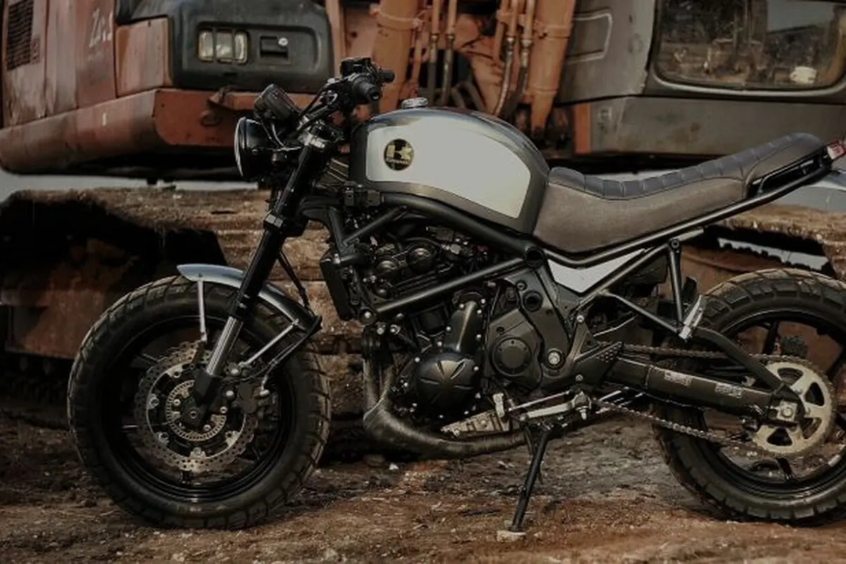 Kawasaki Versys 650 Bergaya Scrambler Asal Indonesia Mendunia