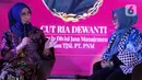 Kepala Divisi Jasa Manajemen dan TJSL PT Permodalan Nasional Madani (PNM) Cut Ria Dewanti bersama sosiopreneur dan pengurus Kreasi Tuli Indonesia Naraya saat diskusi dalam acara Cita dan Cipta Liputan6.com x Fimela di Shangri-La Hotel, Jakarta,  Rabu (31/7/2024). (Liputan6.com/Herman Zakharia)