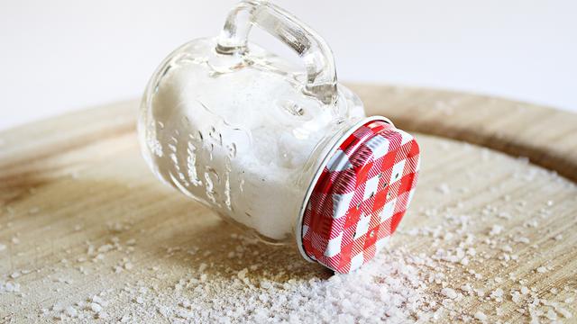 Tips Bersihkan Sepatu Putih Hanya dengan Bahan Sederhana di Rumah 