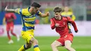 Hasil ini membuat AC Milan semakin terpaut jauh dari pimpinan klasemen yang juga rival sekota mereka, Inter Milan. Kini keduanya berjarak 10 poin. (AP Photo/LaPresse/Spada)