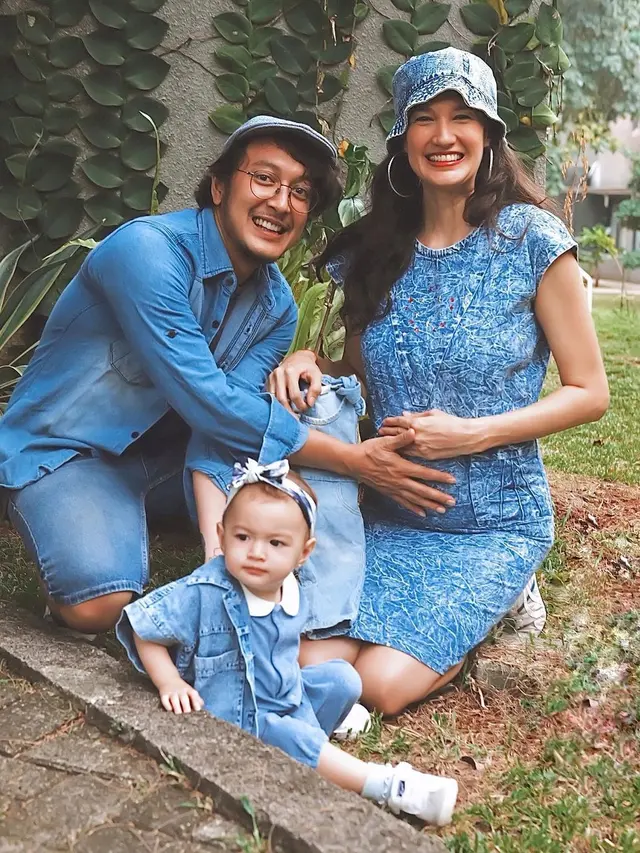 Nadine Chandrawinata baby bump