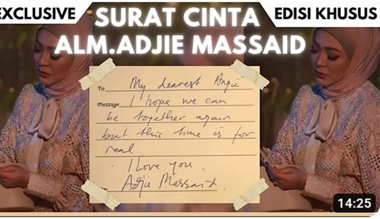 Melalui kanal Youtube Keema Entetainment, Angelina Sondakh juga memperlihatkan surat cinta dari alm, Adjie Massaid. "SURAT CINTA alm.Adjie Massaid yang disimpan oleh Angelina Sondakh mudah2an bisa menjadi kenangan yang indah." tulis dalam diskripsi. [Youtube/Keema Entertainment]