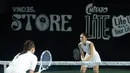 Wulan Guritno bermain tenis [Instagram/wulanguritno]