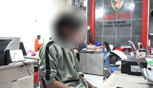 Satreskrim Polres Pelabuhan Makassar menangkap seorang pemuda berinisial SI (26) usai diduga melakukan tindak pidanan kekerasan seksual terhadap adik kandungnya sendiri. (Foto: Istimewa).