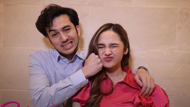 Syifa Hadju sebagai Keira Wijaya dan RizkyNazar sebagai Naraka Kusuma.